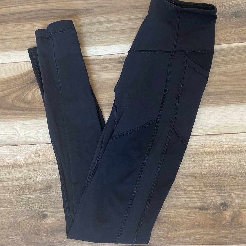 Lululemon size 4 fast and free leggings